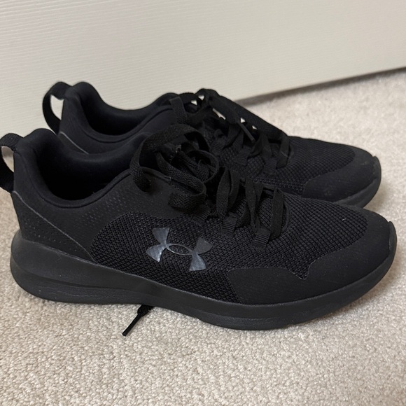 Under Armour Black Running Shoes - Picture 1 of 1